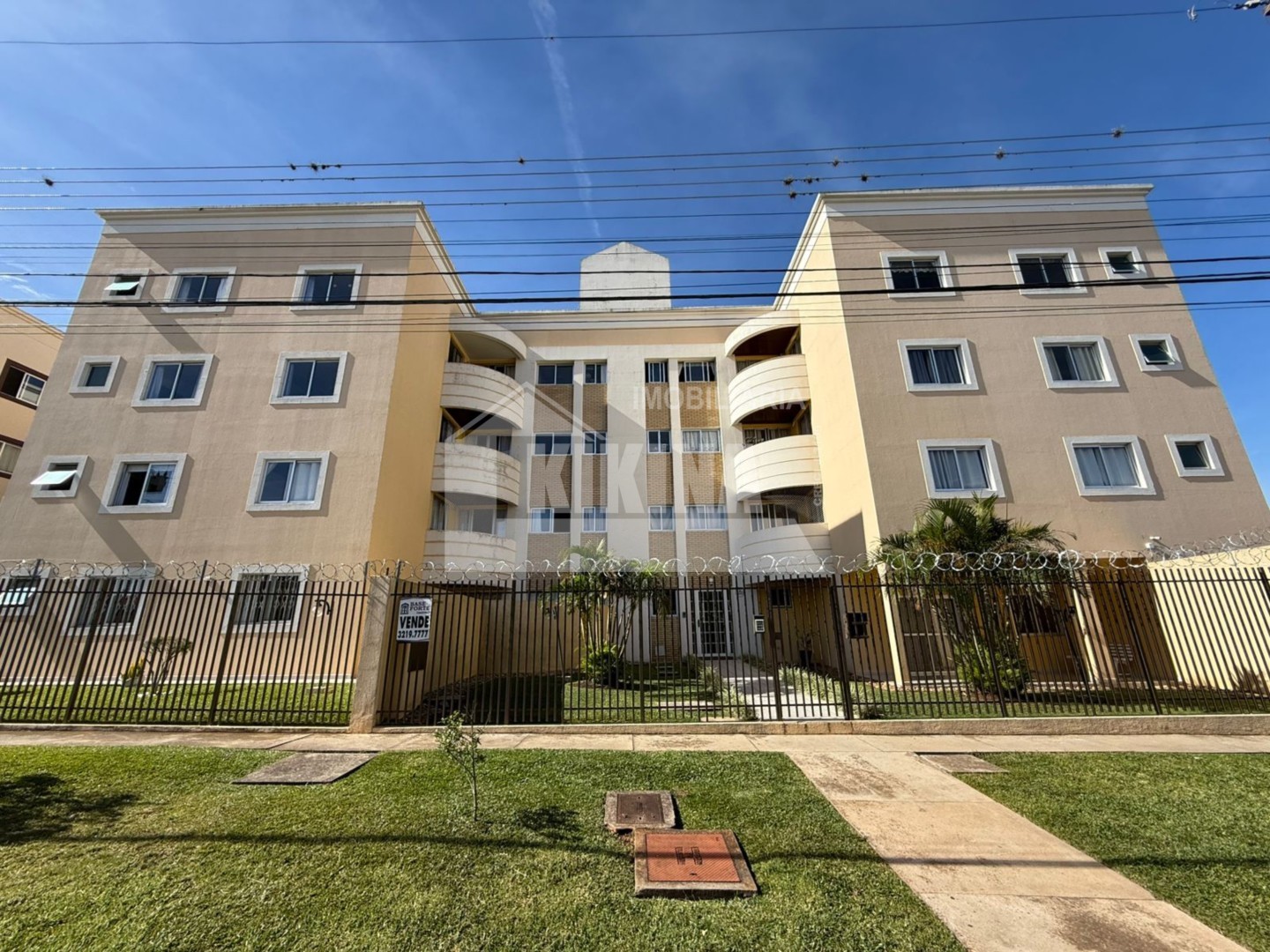 Apartamento à venda em Uvaranas, Ponta Grossa — Portal Chave Fácil