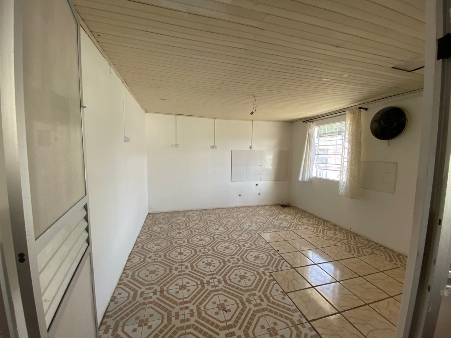 Sala/Conjunto Comercial à venda em Neves, Ponta Grossa — Portal Chave Fácil