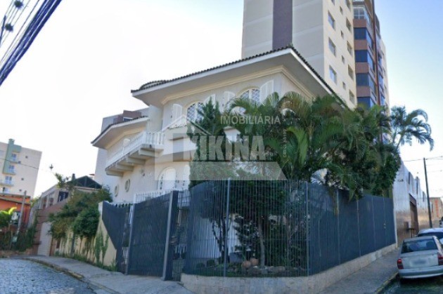 Casa à venda em Centro, Ponta Grossa — Portal Chave Fácil