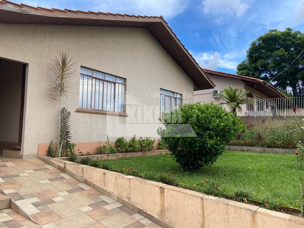 Casa à venda em Uvaranas, Ponta Grossa — Portal Chave Fácil