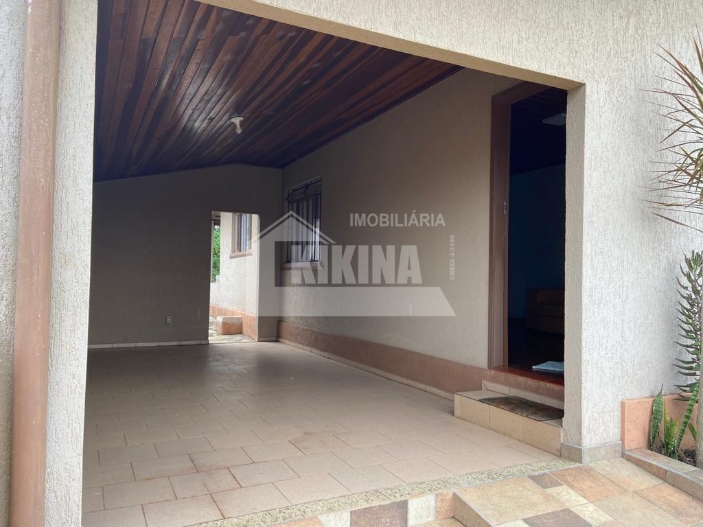 Casa à venda em Uvaranas, Ponta Grossa — Portal Chave Fácil