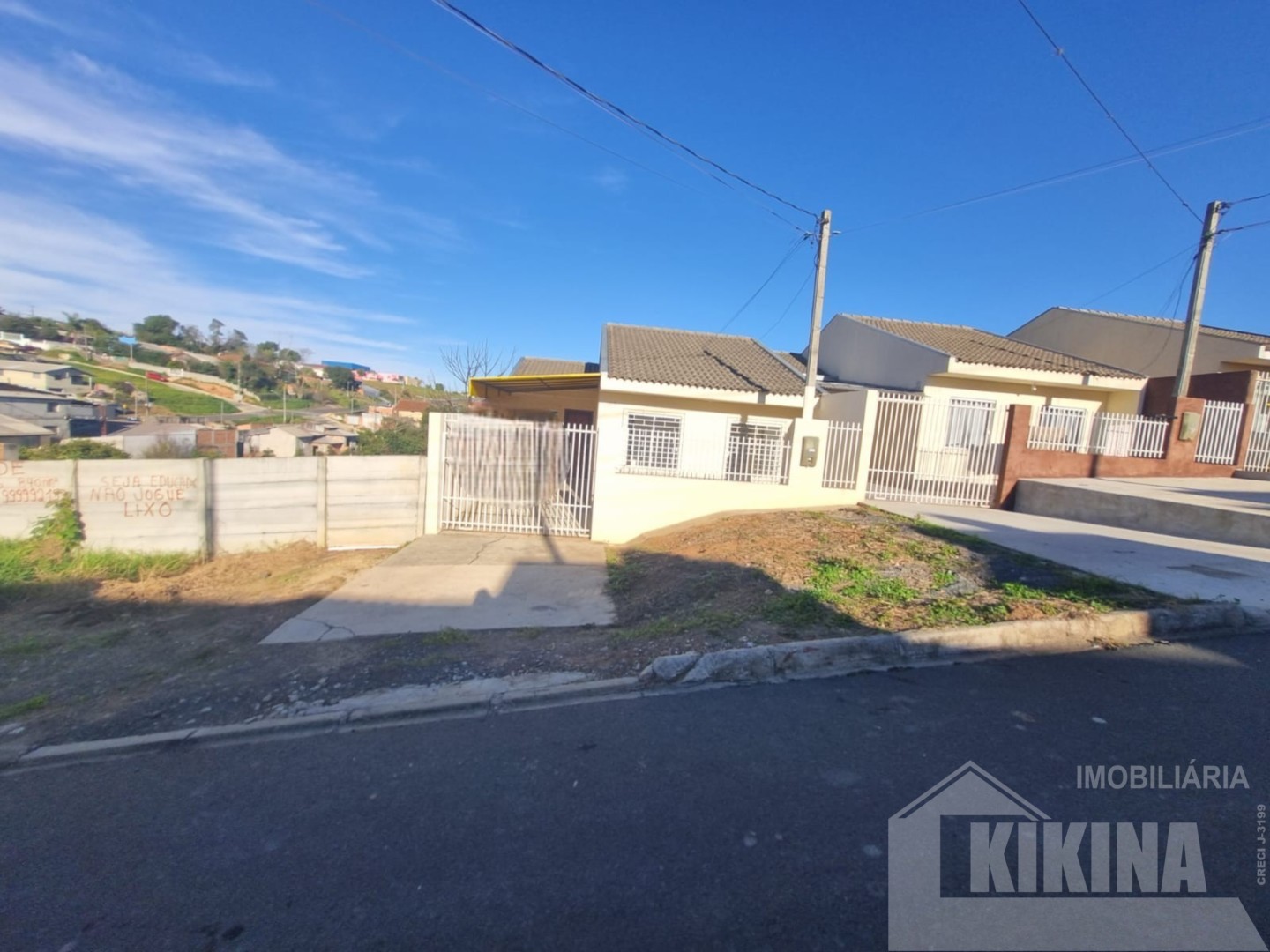 Casa à venda em Uvaranas, Ponta Grossa — Portal Chave Fácil