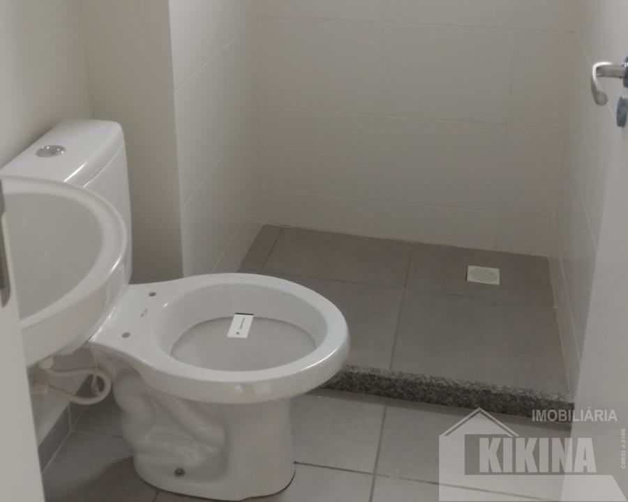 Apartamento à venda em Uvaranas, Ponta Grossa — Portal Chave Fácil