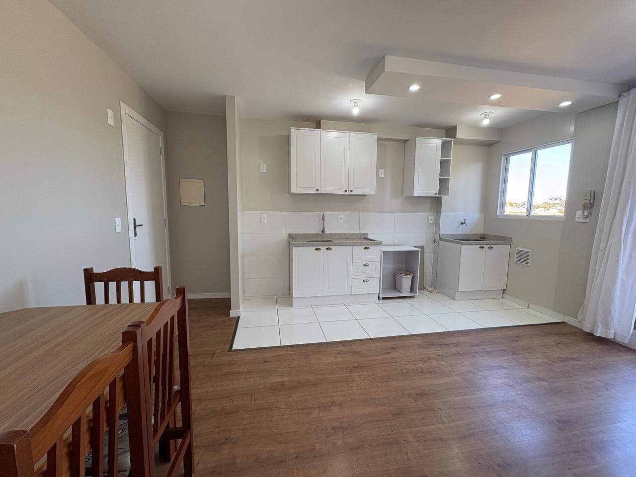 Apartamento à venda em Uvaranas, Ponta Grossa — Portal Chave Fácil