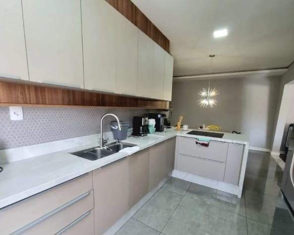 Sala/Conjunto Comercial à venda em Nova Russia, Ponta Grossa — Portal Chave Fácil