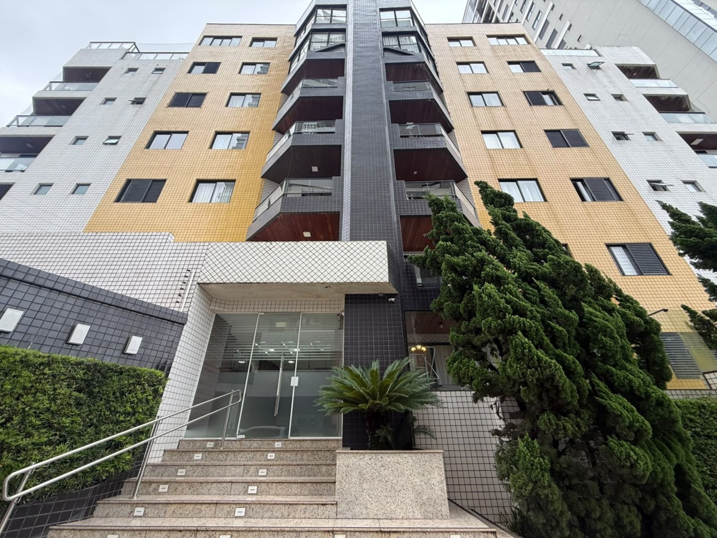 Apartamento para alugar em Oficinas, Ponta Grossa — Portal Chave Fácil