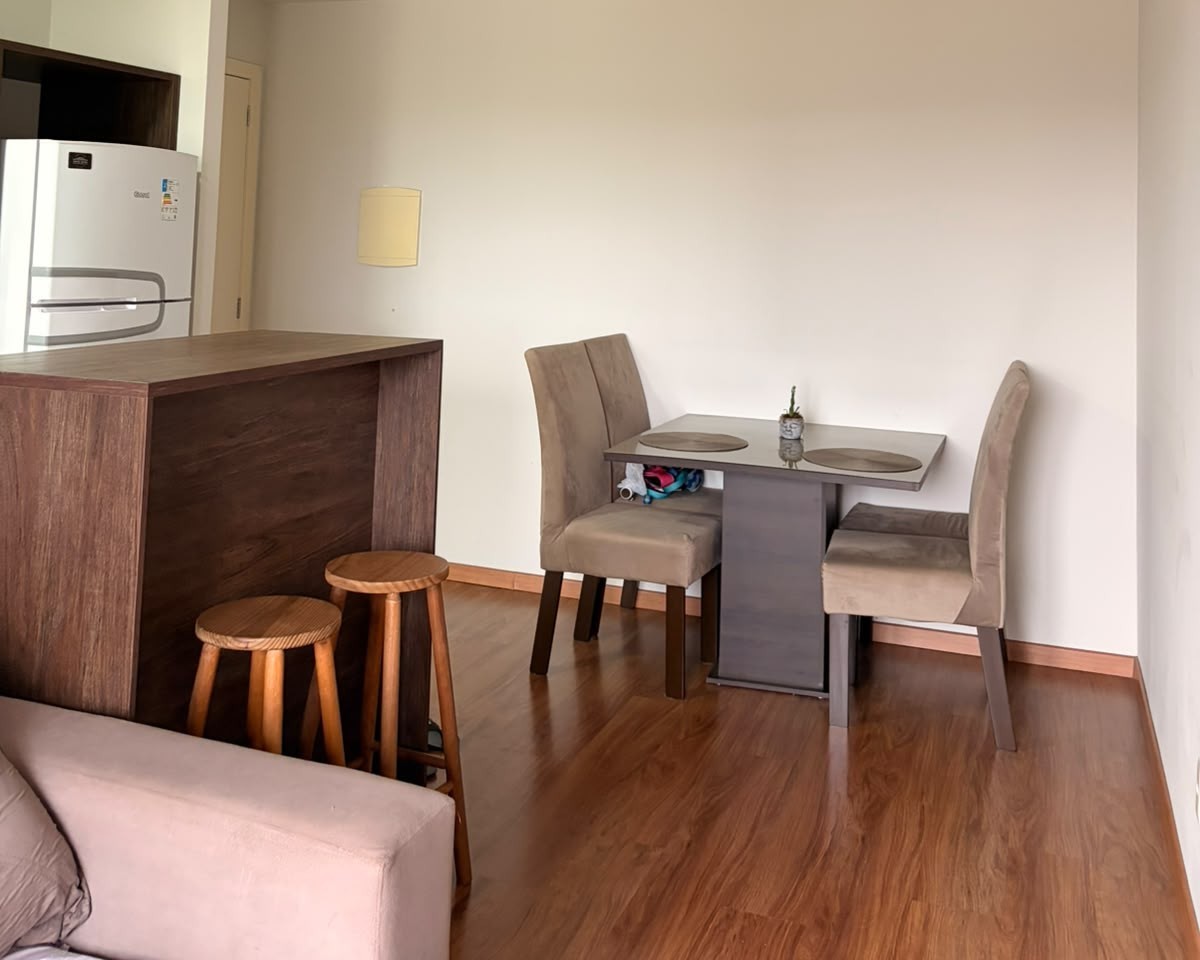 Apartamento à venda em Uvaranas, Ponta Grossa — Portal Chave Fácil