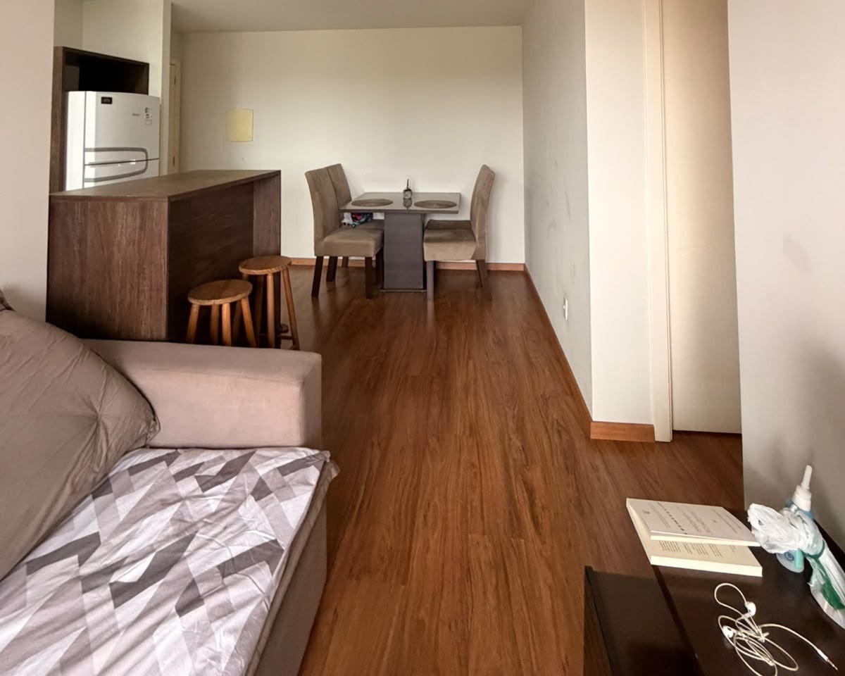Apartamento à venda em Uvaranas, Ponta Grossa — Portal Chave Fácil