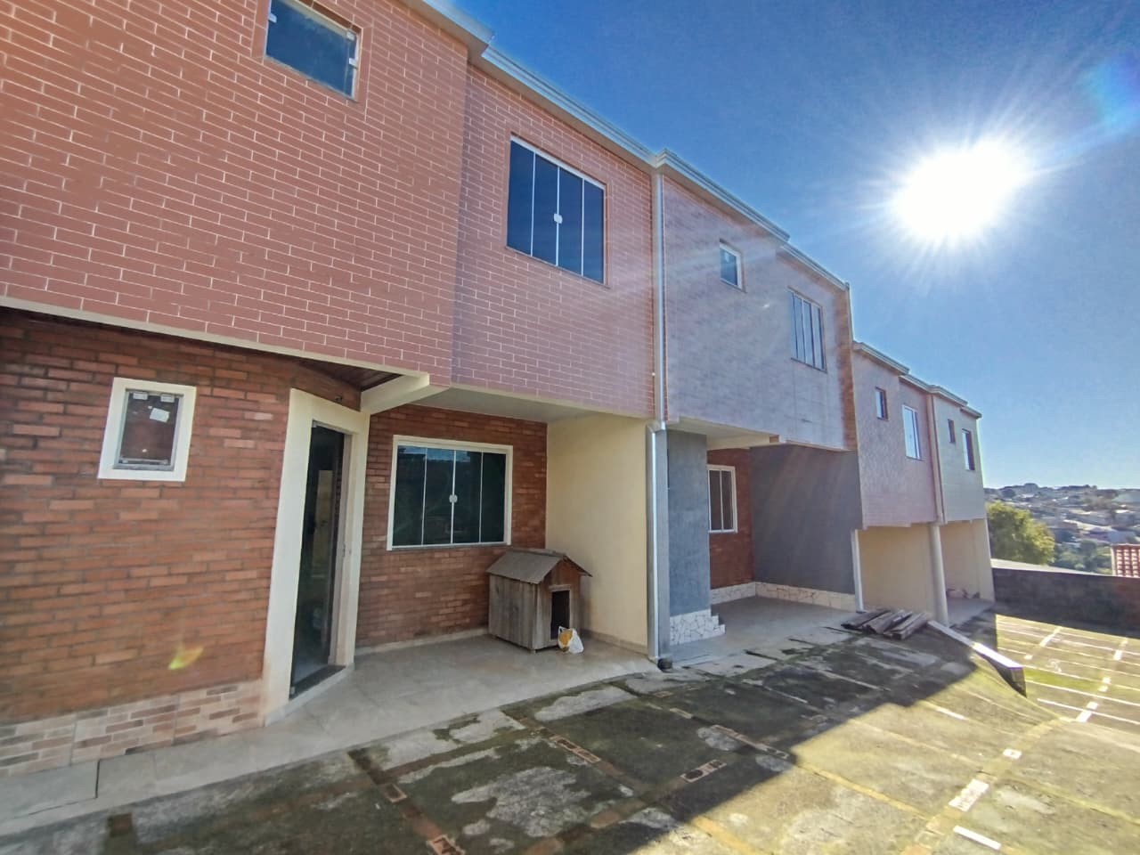 Casa à venda em Uvaranas, Ponta Grossa — Portal Chave Fácil