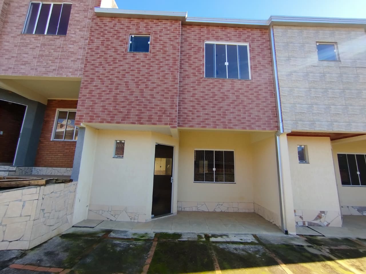 Casa à venda em Uvaranas, Ponta Grossa — Portal Chave Fácil