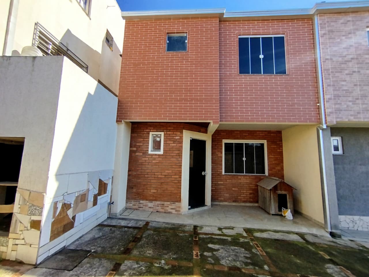 Casa à venda em Uvaranas, Ponta Grossa — Portal Chave Fácil
