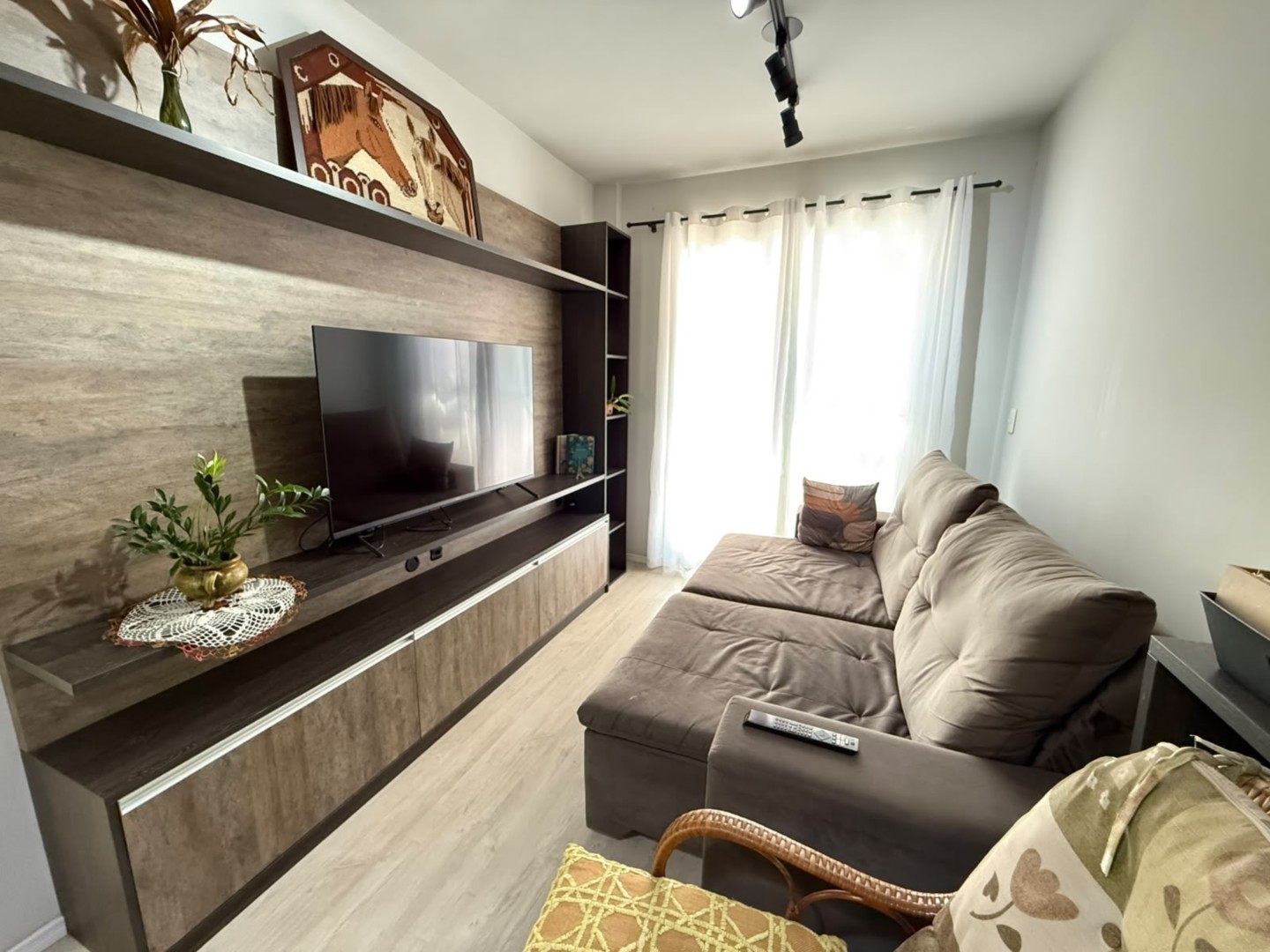Apartamento à venda em Uvaranas, Ponta Grossa — Portal Chave Fácil