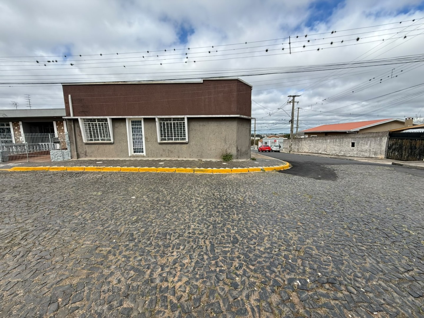 Sala/Conjunto Comercial para alugar em Ronda, Ponta Grossa — Portal Chave Fácil