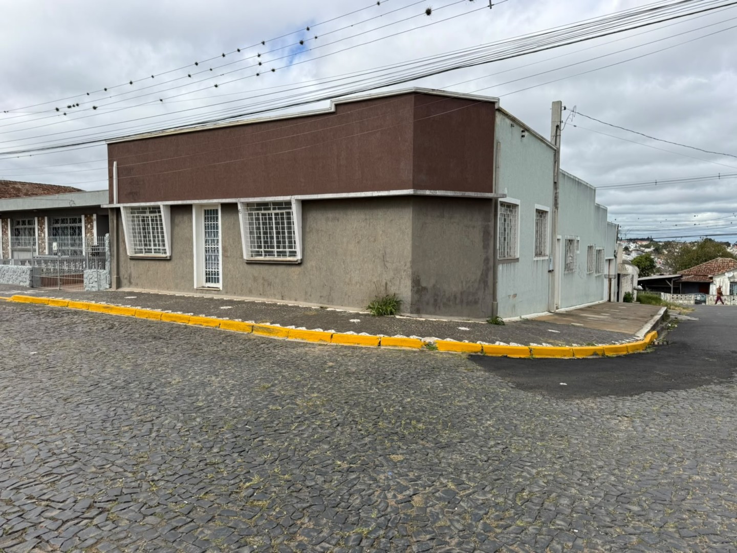 Sala/Conjunto Comercial para alugar em Ronda, Ponta Grossa — Portal Chave Fácil