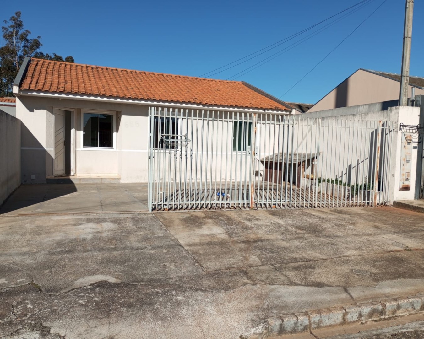 Casa à venda em Contorno, Ponta Grossa — Portal Chave Fácil