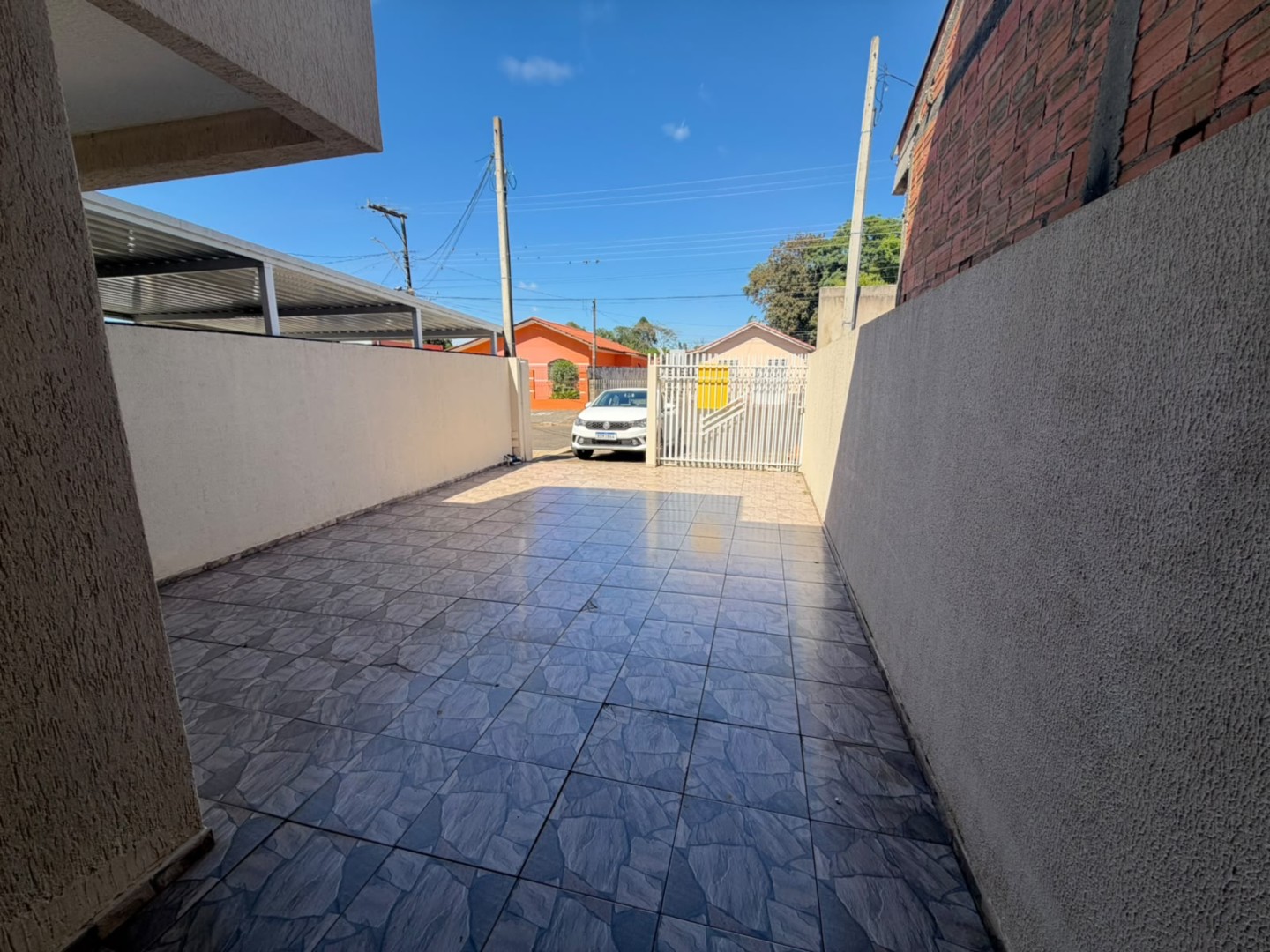Casa à venda em Uvaranas, Ponta Grossa — Portal Chave Fácil