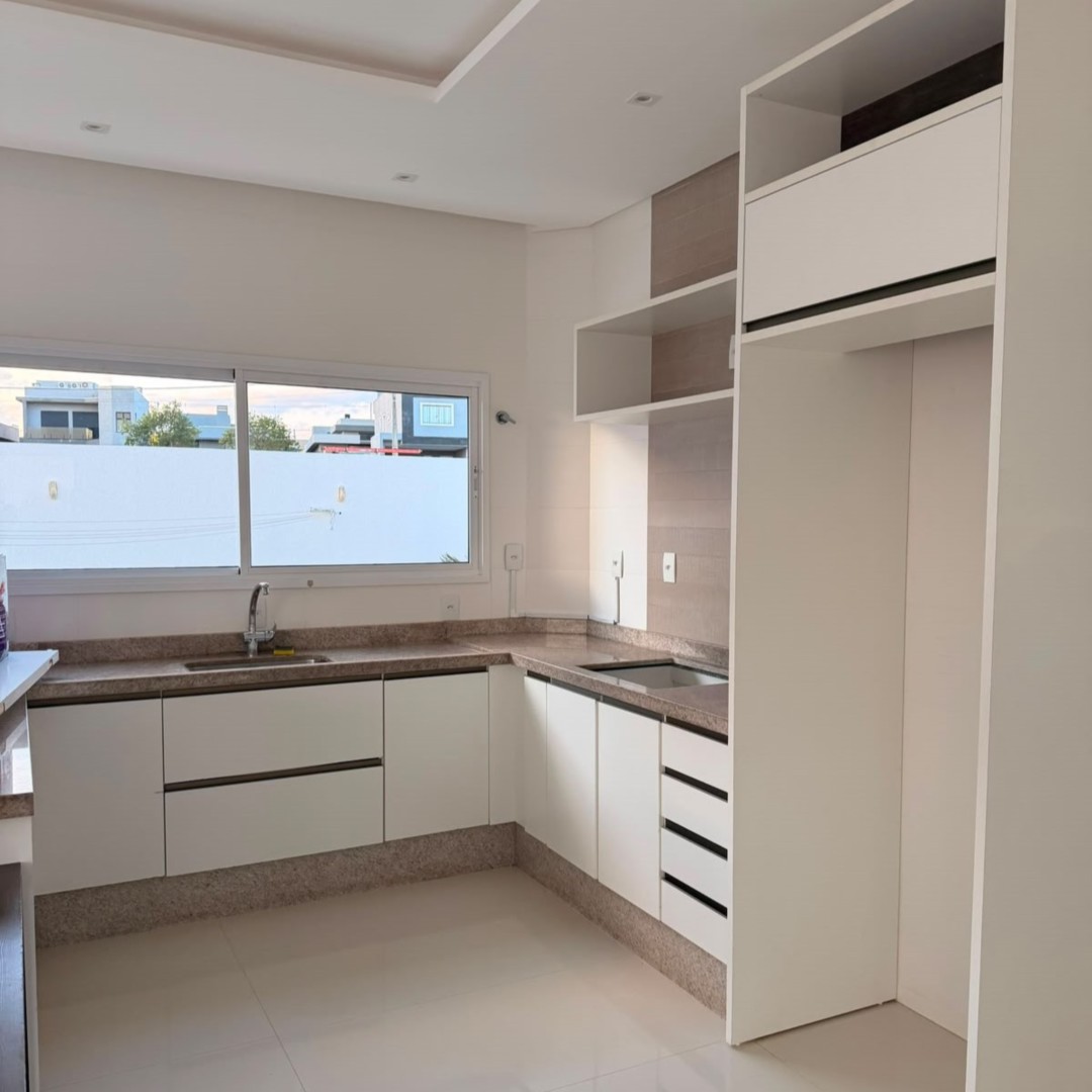 Casa para alugar em Jardim Carvalho, Ponta Grossa — Portal Chave Fácil