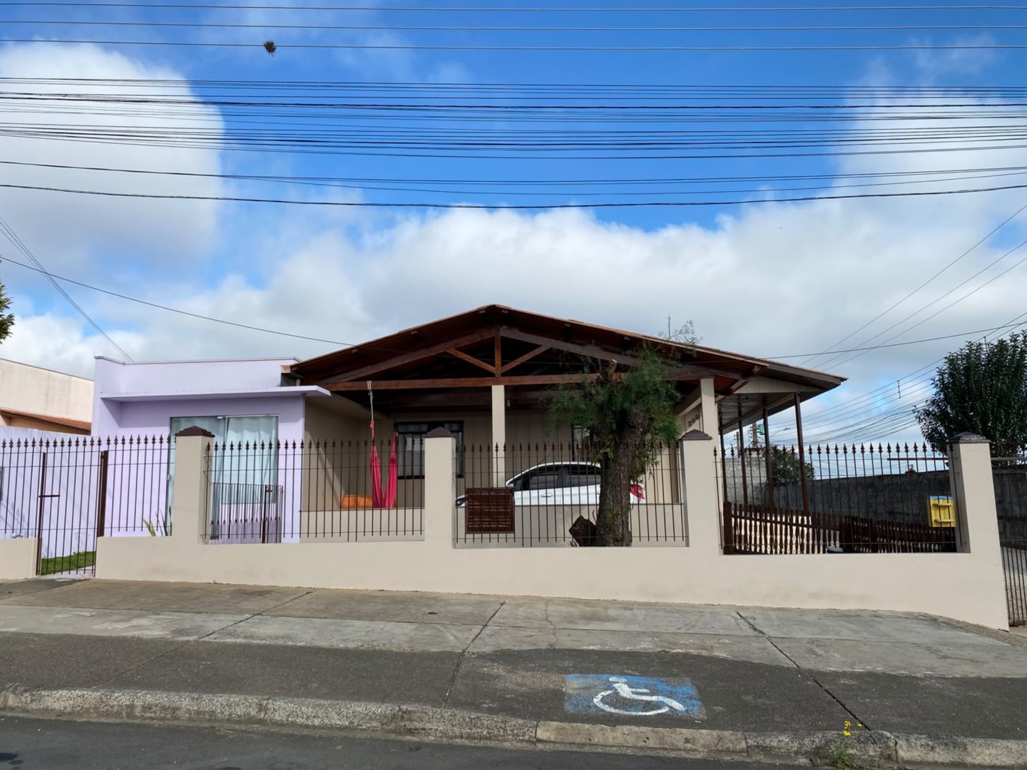Casa à venda em Contorno, Ponta Grossa — Portal Chave Fácil