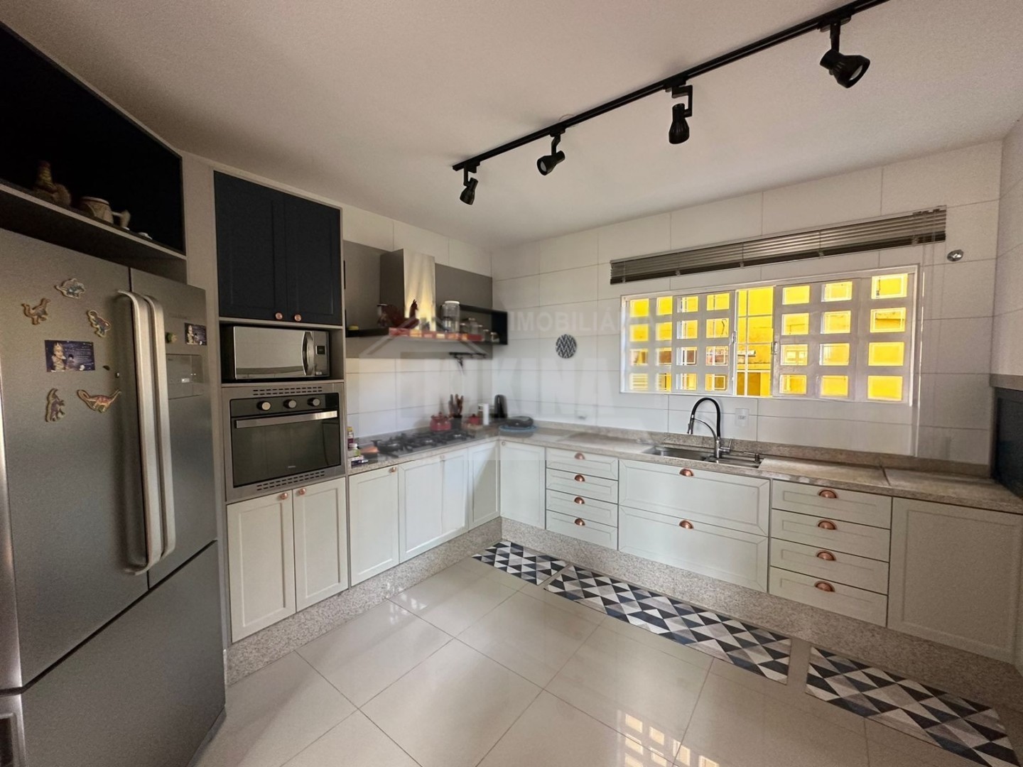 Casa para alugar em Oficinas, Ponta Grossa — Portal Chave Fácil