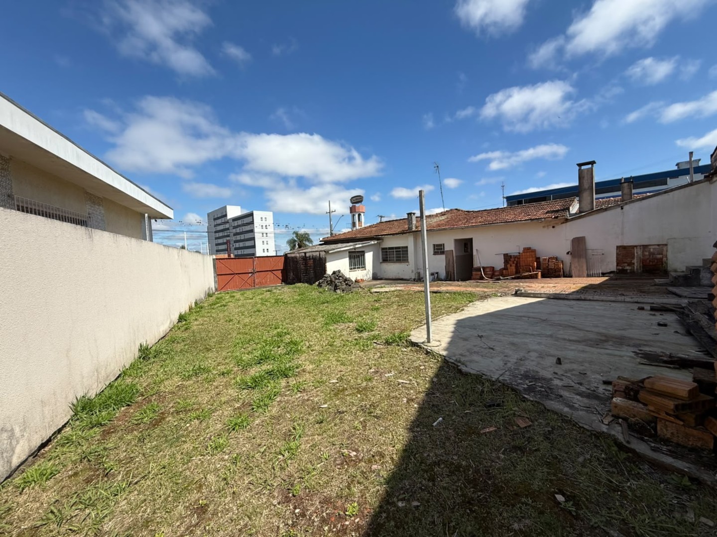 Terreno para alugar em Centro, Ponta Grossa — Portal Chave Fácil