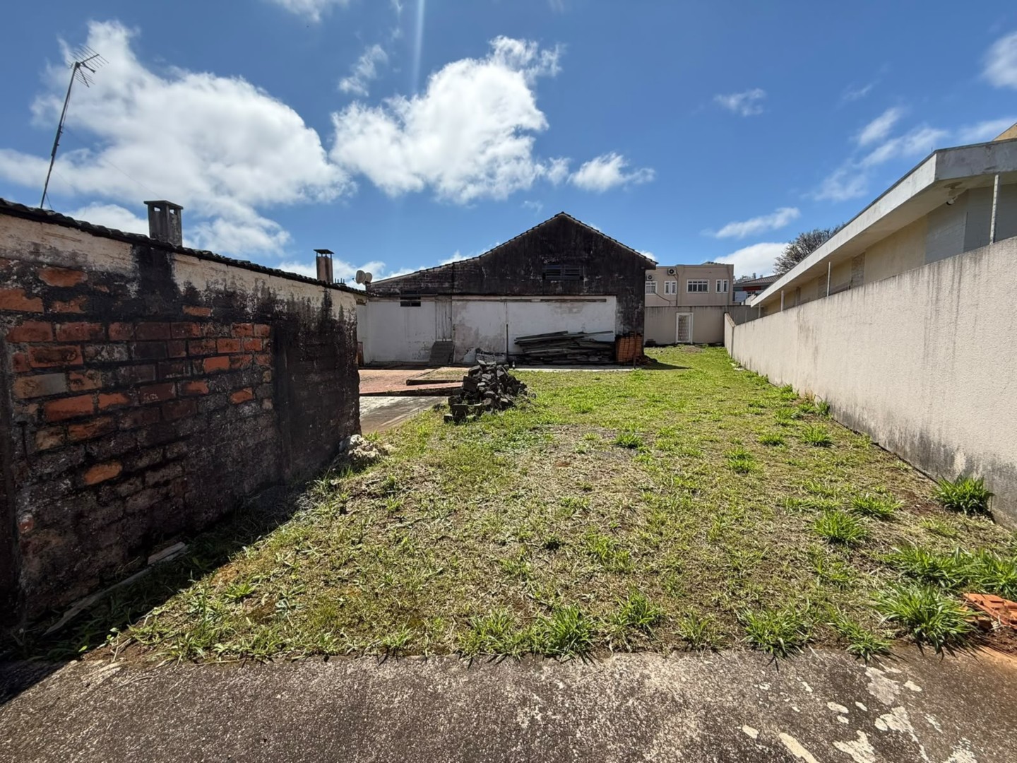 Terreno para alugar em Centro, Ponta Grossa — Portal Chave Fácil