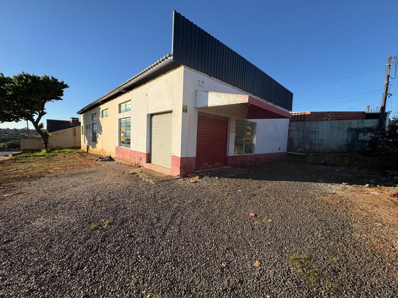 Galpão/Depósito/Armazém à venda em Piriquitos, Ponta Grossa — Portal Chave Fácil