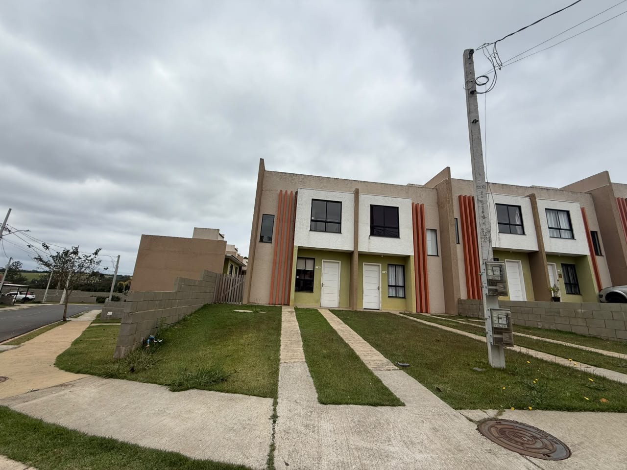 Sobrado para alugar em Jardim Carvalho, Ponta Grossa — Portal Chave Fácil