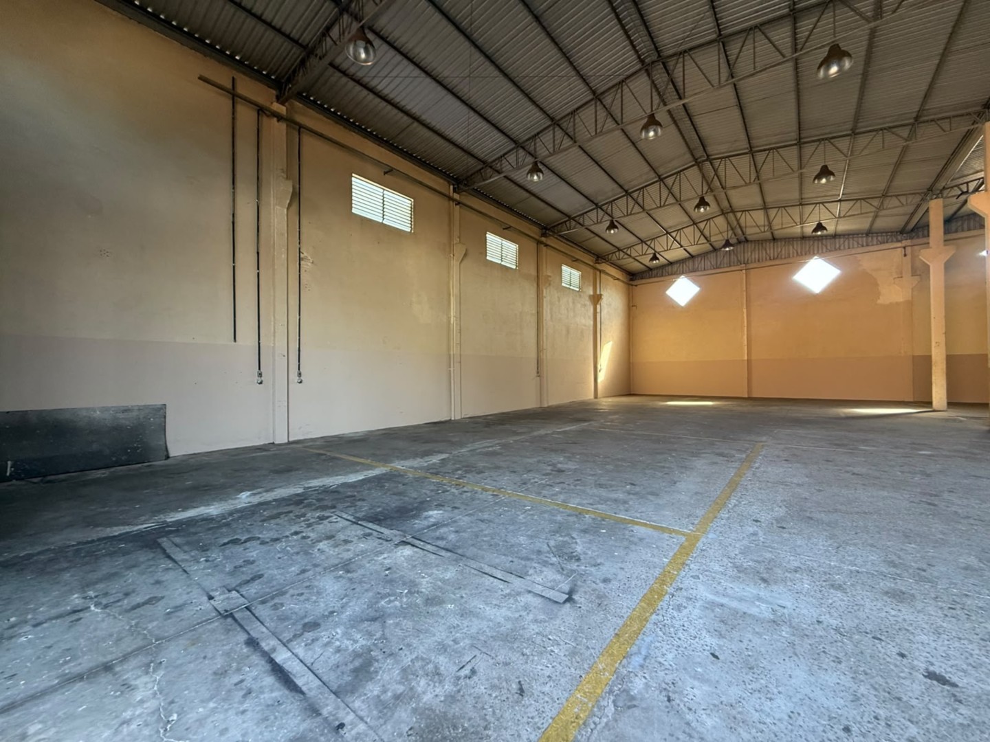 Galpão/Depósito/Armazém para alugar em Colonia Dona Luiza, Ponta Grossa — Portal Chave Fácil