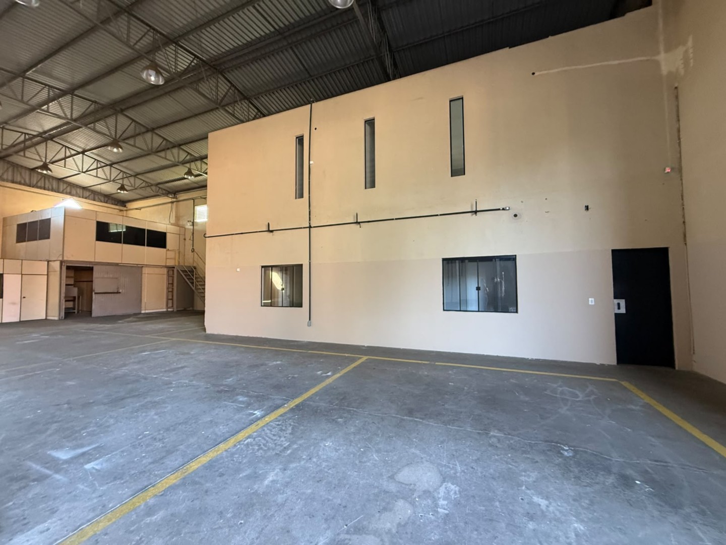 Galpão/Depósito/Armazém para alugar em Colonia Dona Luiza, Ponta Grossa — Portal Chave Fácil