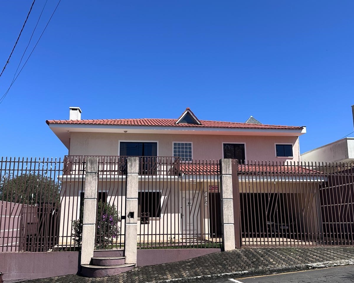 Casa à venda em Oficinas, Ponta Grossa — Portal Chave Fácil