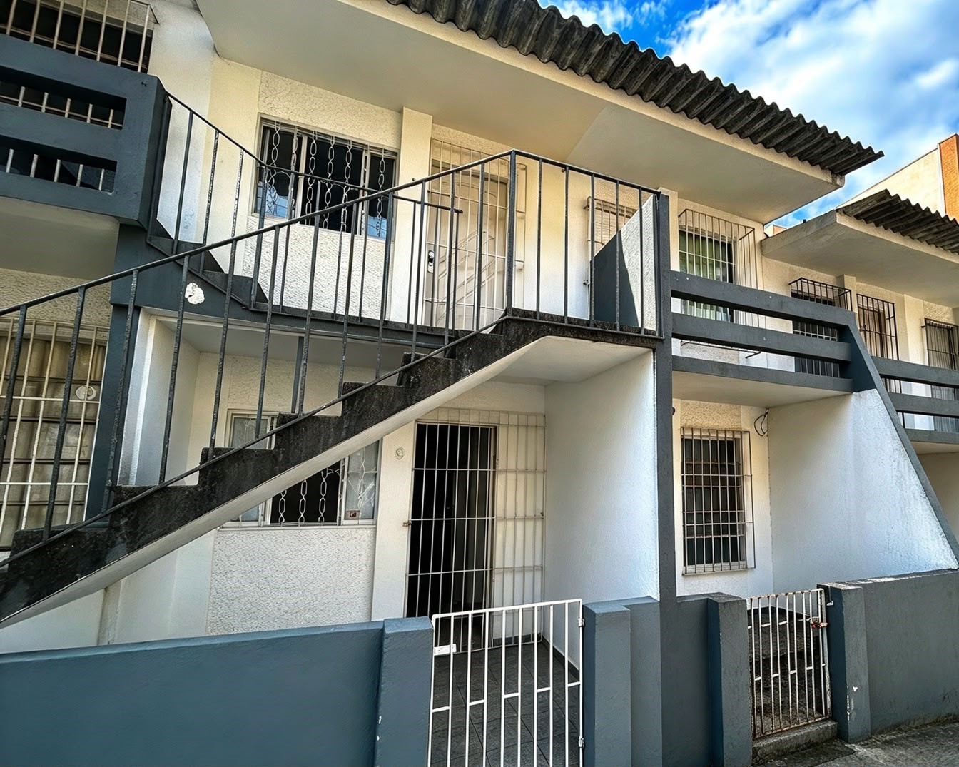 Kitnet/Studio para alugar em Centro, Ponta Grossa — Portal Chave Fácil
