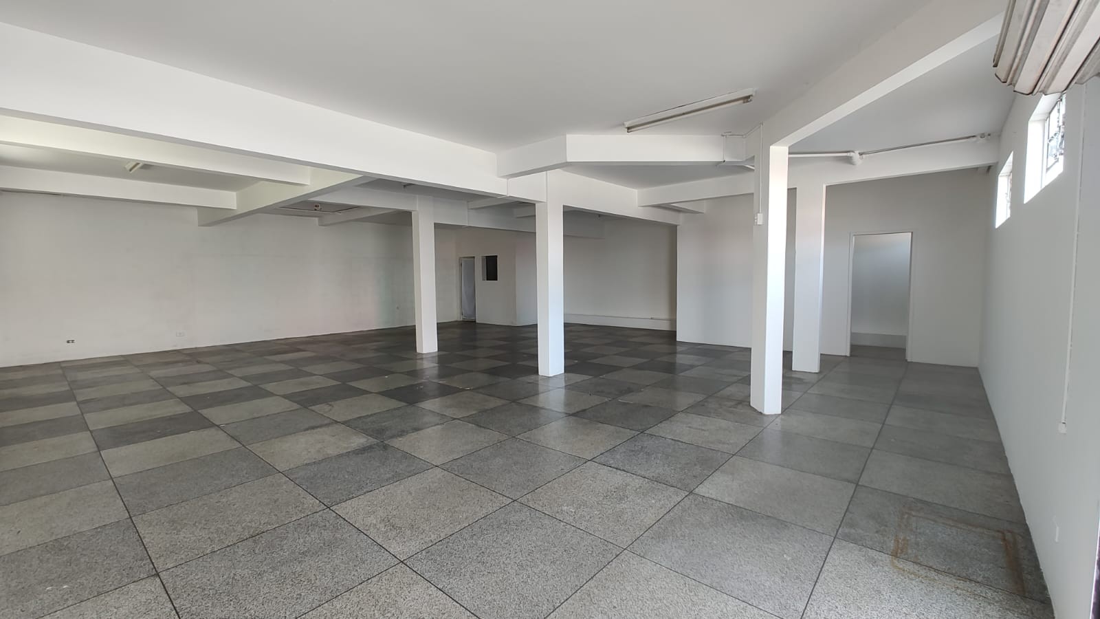 Comercial para alugar em Contorno, Ponta Grossa — Portal Chave Fácil