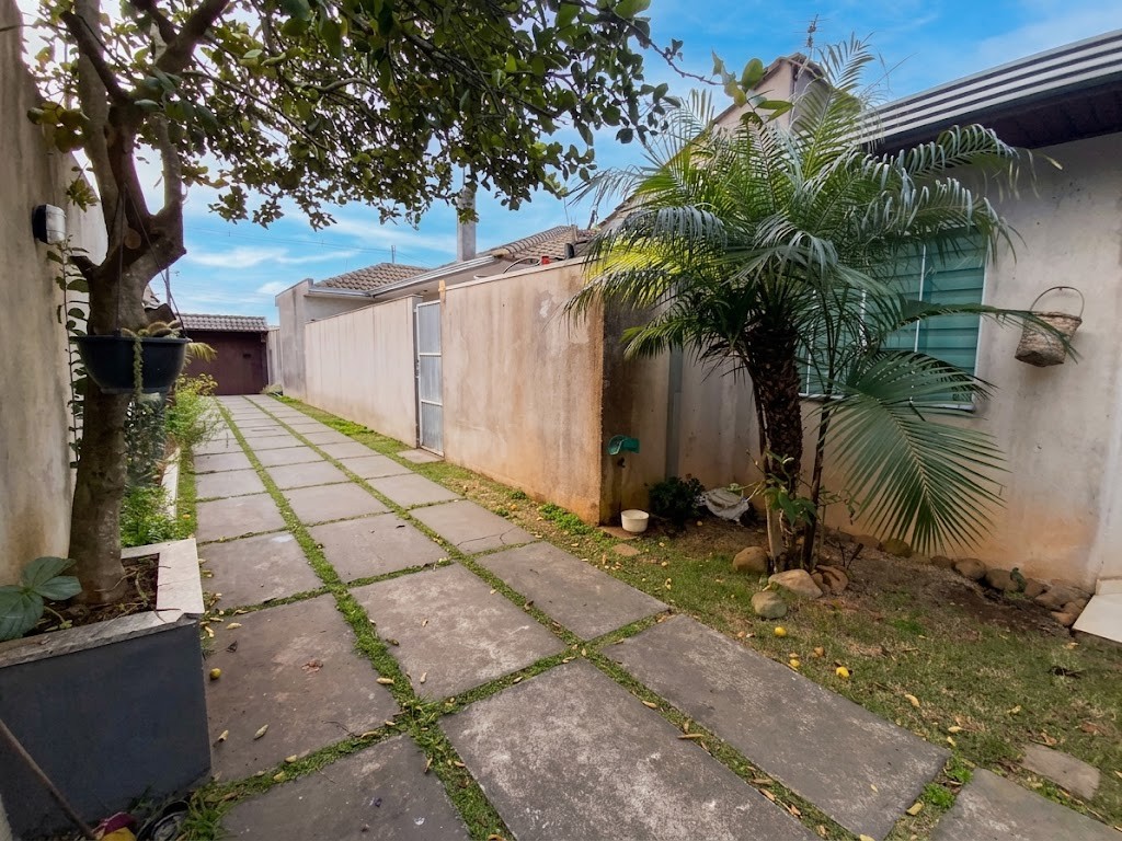 Casa à venda em Boa Vista, Ponta Grossa — Portal Chave Fácil