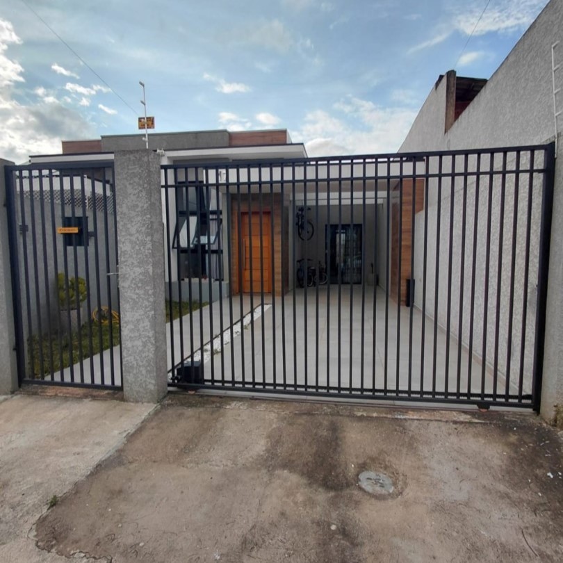 Casa à venda em Uvaranas, Ponta Grossa — Portal Chave Fácil