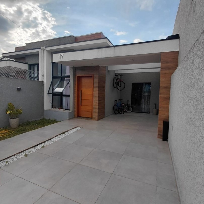 Casa à venda em Uvaranas, Ponta Grossa — Portal Chave Fácil
