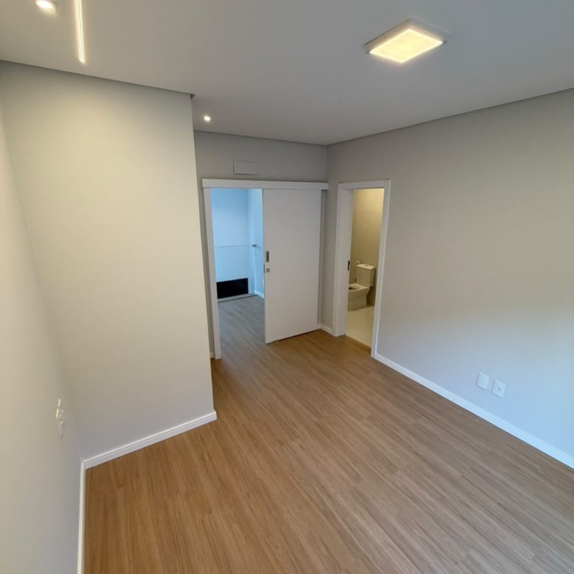 Casa à venda em Contorno, Ponta Grossa — Portal Chave Fácil