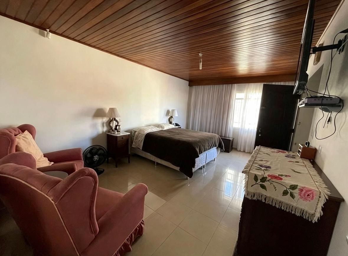 Casa para alugar em Centro, Ponta Grossa — Portal Chave Fácil