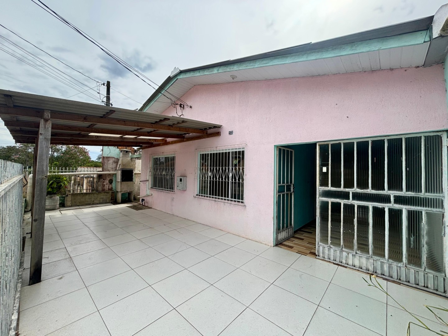 Casa à venda em Ronda, Ponta Grossa — Portal Chave Fácil