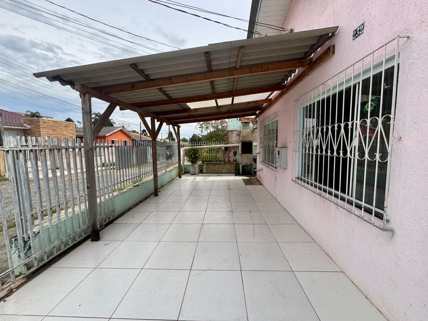 Casa à venda em Ronda, Ponta Grossa — Portal Chave Fácil
