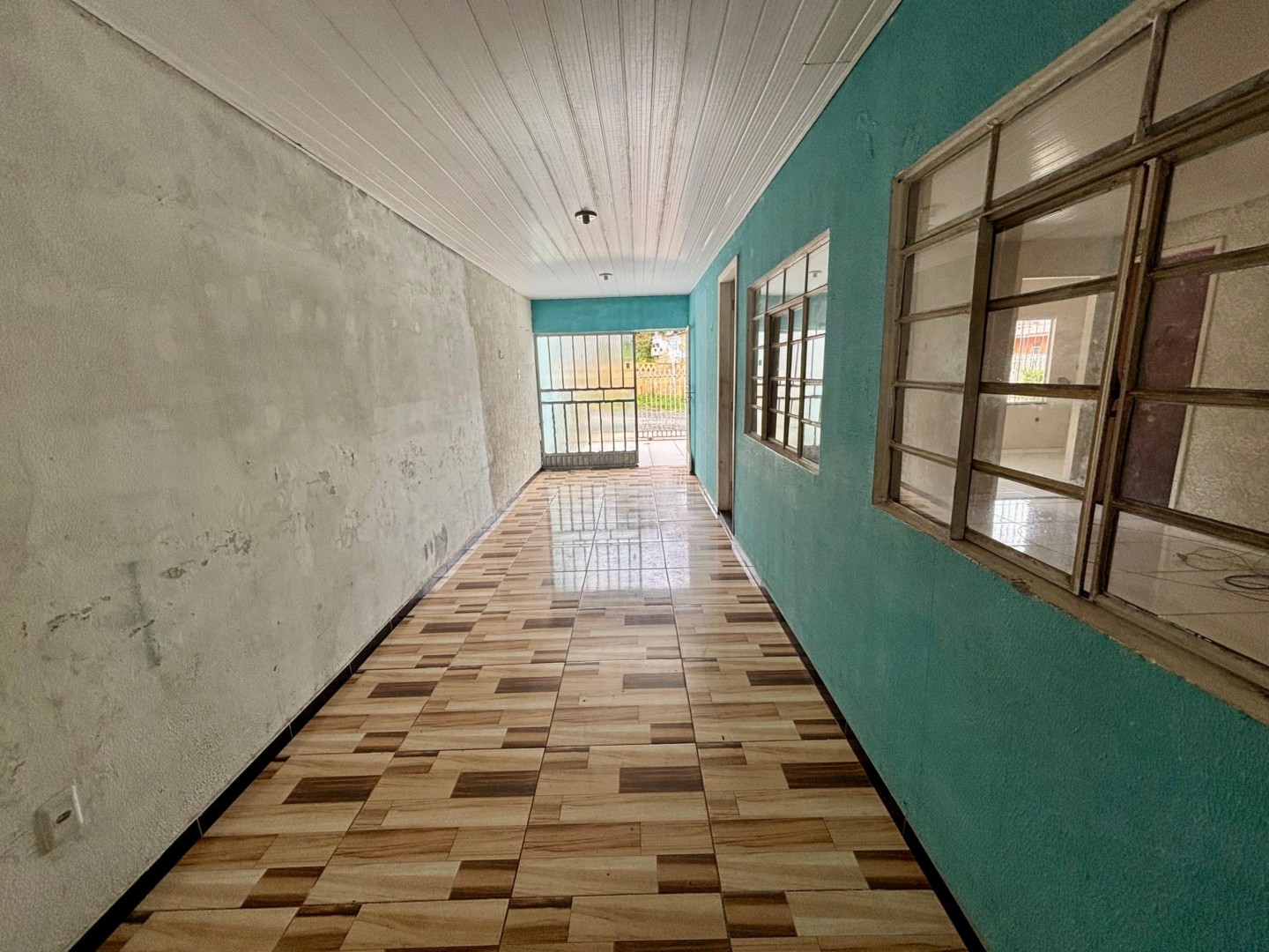 Casa à venda em Ronda, Ponta Grossa — Portal Chave Fácil