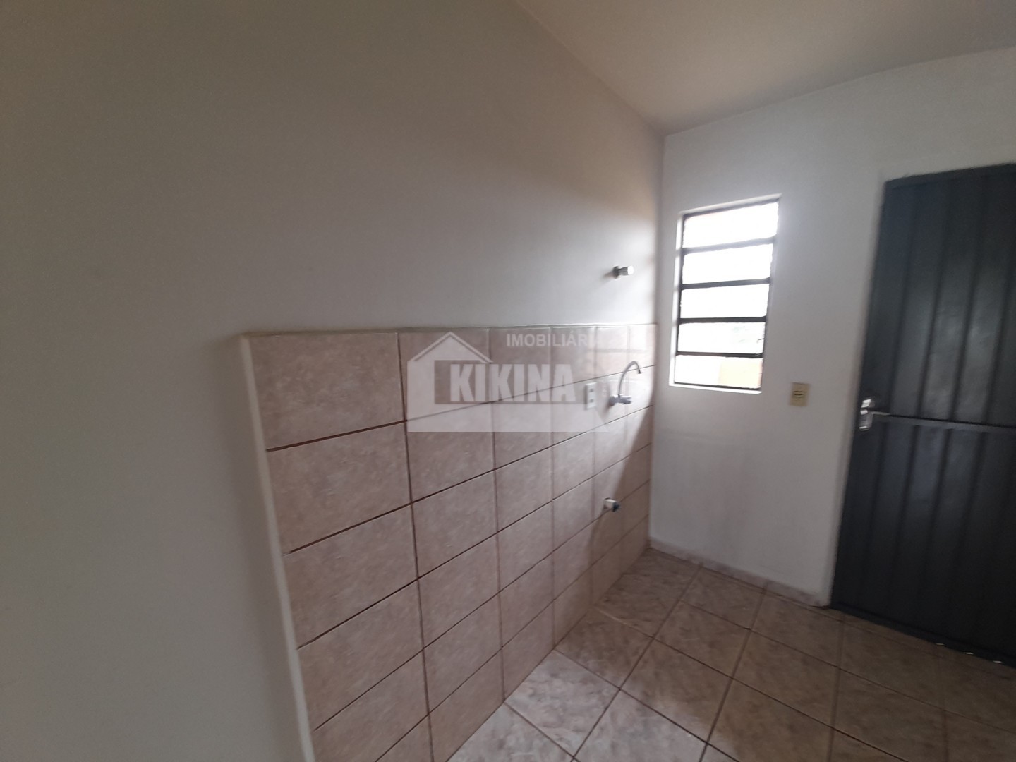 Kitnet/Studio para alugar em Uvaranas, Ponta Grossa — Portal Chave Fácil