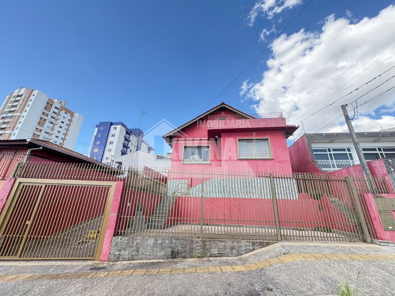 Casa para alugar em Centro, Ponta Grossa — Portal Chave Fácil