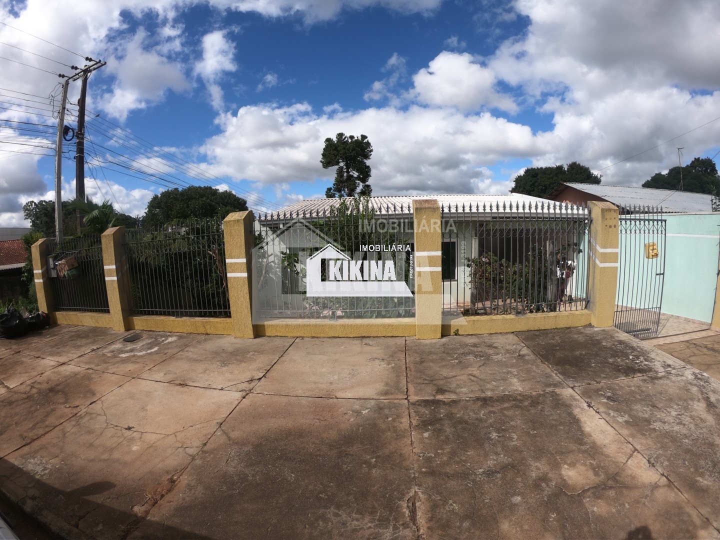 Casa à venda em Uvaranas, Ponta Grossa — Portal Chave Fácil