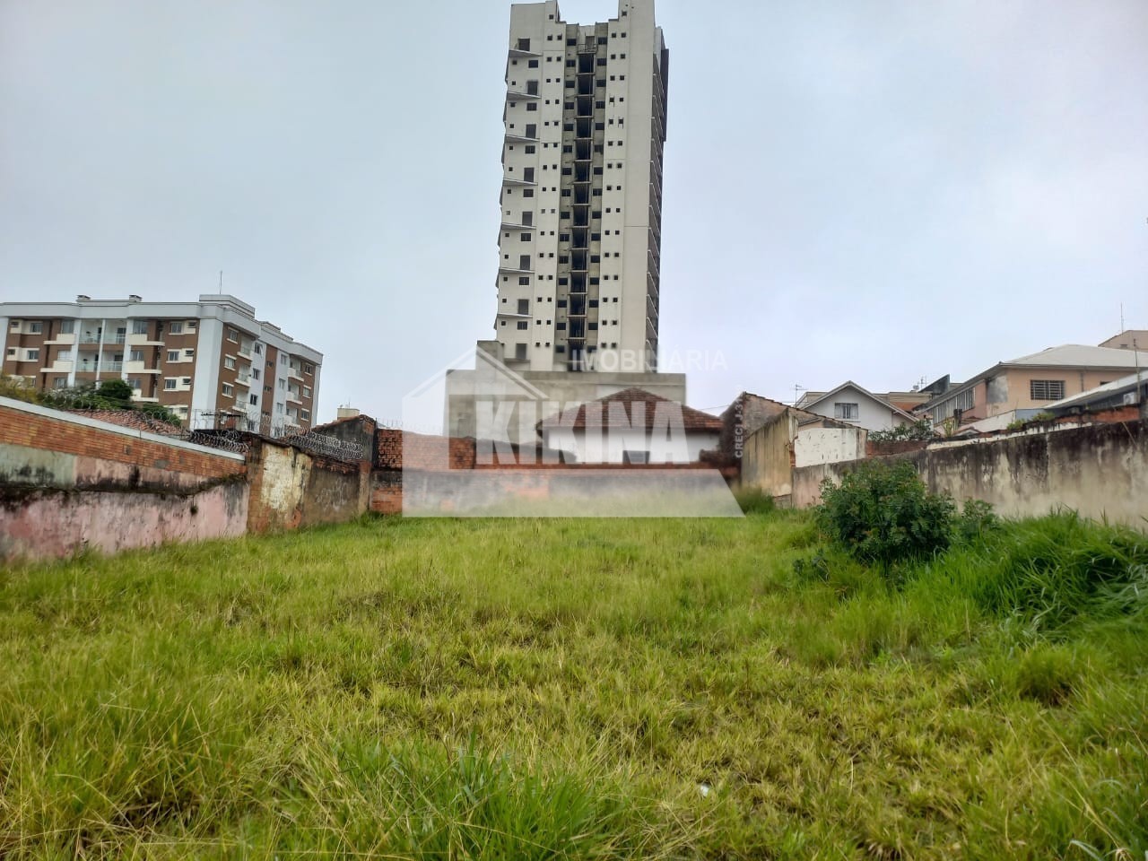 Terreno/Área à venda em Centro, Ponta Grossa — Portal Chave Fácil