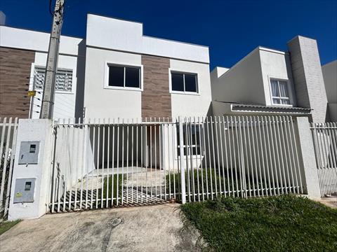 Sobrado para venda no Uvaranas em Ponta Grossa com 100,55m² por R$ 430.000,00