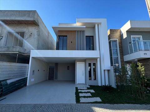 Casa Residencial para venda no Uvaranas em Ponta Grossa com 164m² por R$ 985.000,00