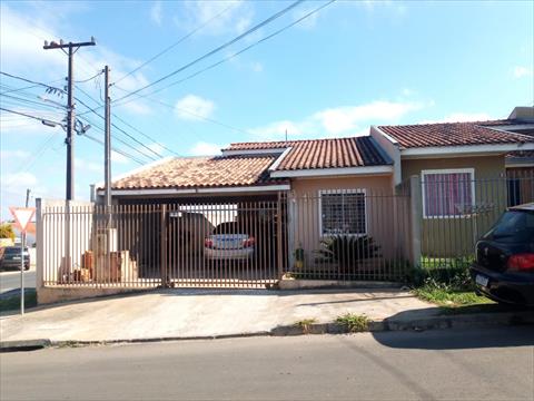 Casa Residencial para venda no Neves em Ponta Grossa com 540m² por R$ 220.000,00