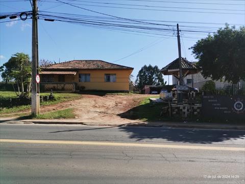 Casa Residencial para venda no Uvaranas em Ponta Grossa com 2.133m² por R$ 1.300.000,00