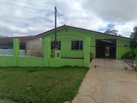 Casa Residencial para venda no Uvaranas em Ponta Grossa com 462m² por R$ 300.000,00