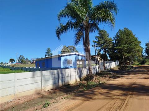 Casa Residencial para venda no Distrito Uvaia em Uvaia com 1.033m² por R$ 380.000,00
